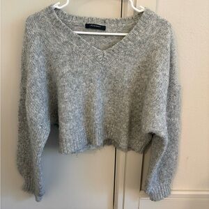 Olivaceous Heather Gray V-Neck Sweater